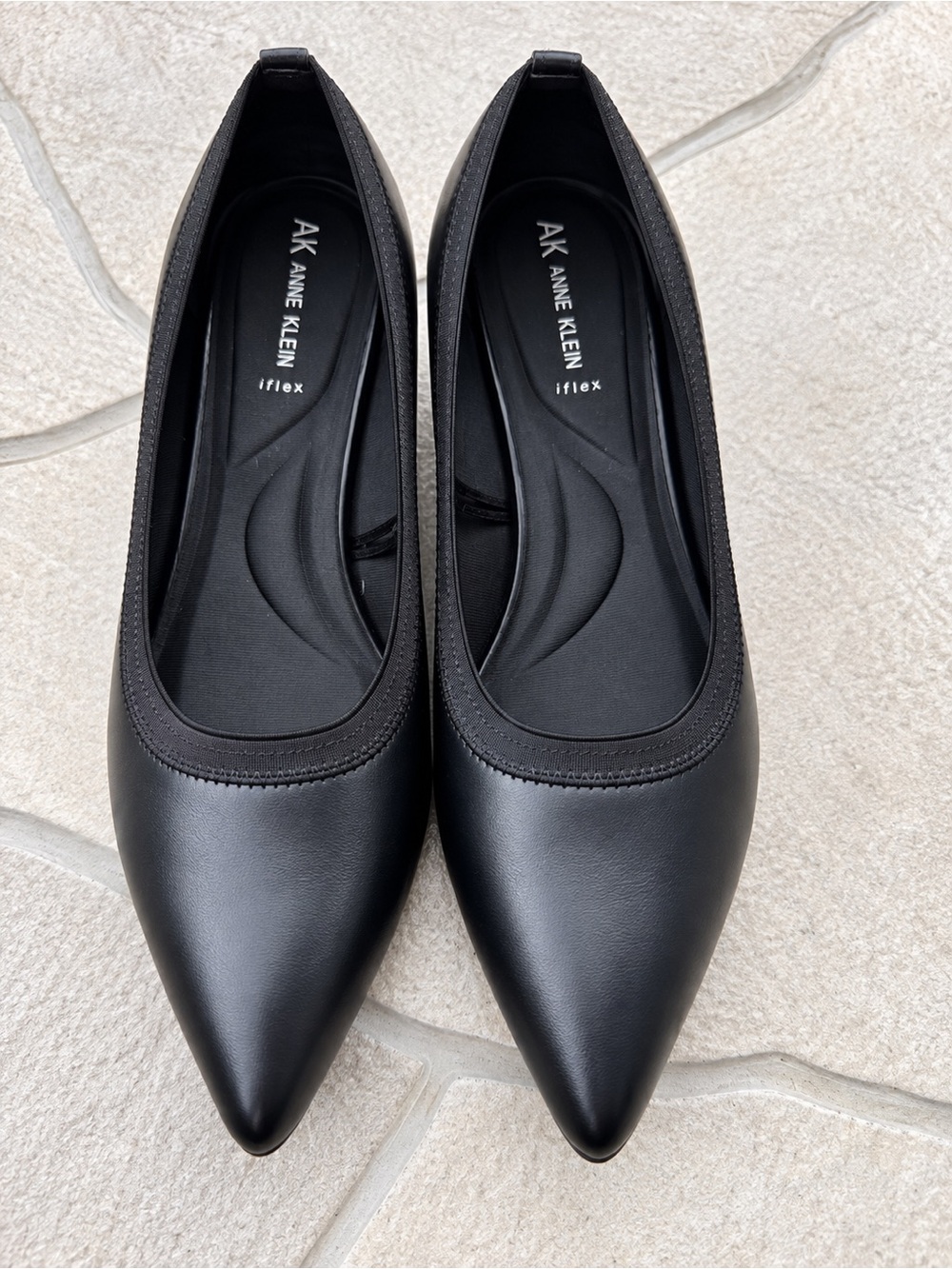 Anne Klein iFlex Black Pointed Toe Low Block Heel Pumps Size 8